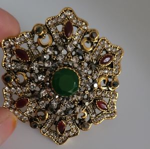 Flower Gold Rose Brooch. 6cm tall 2cm wide Rose Brooch pin.5cm tall 5cm wide